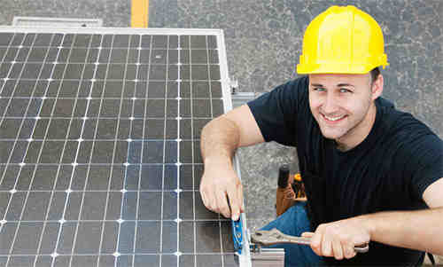 How much do solar panels cost to install per square foot?
