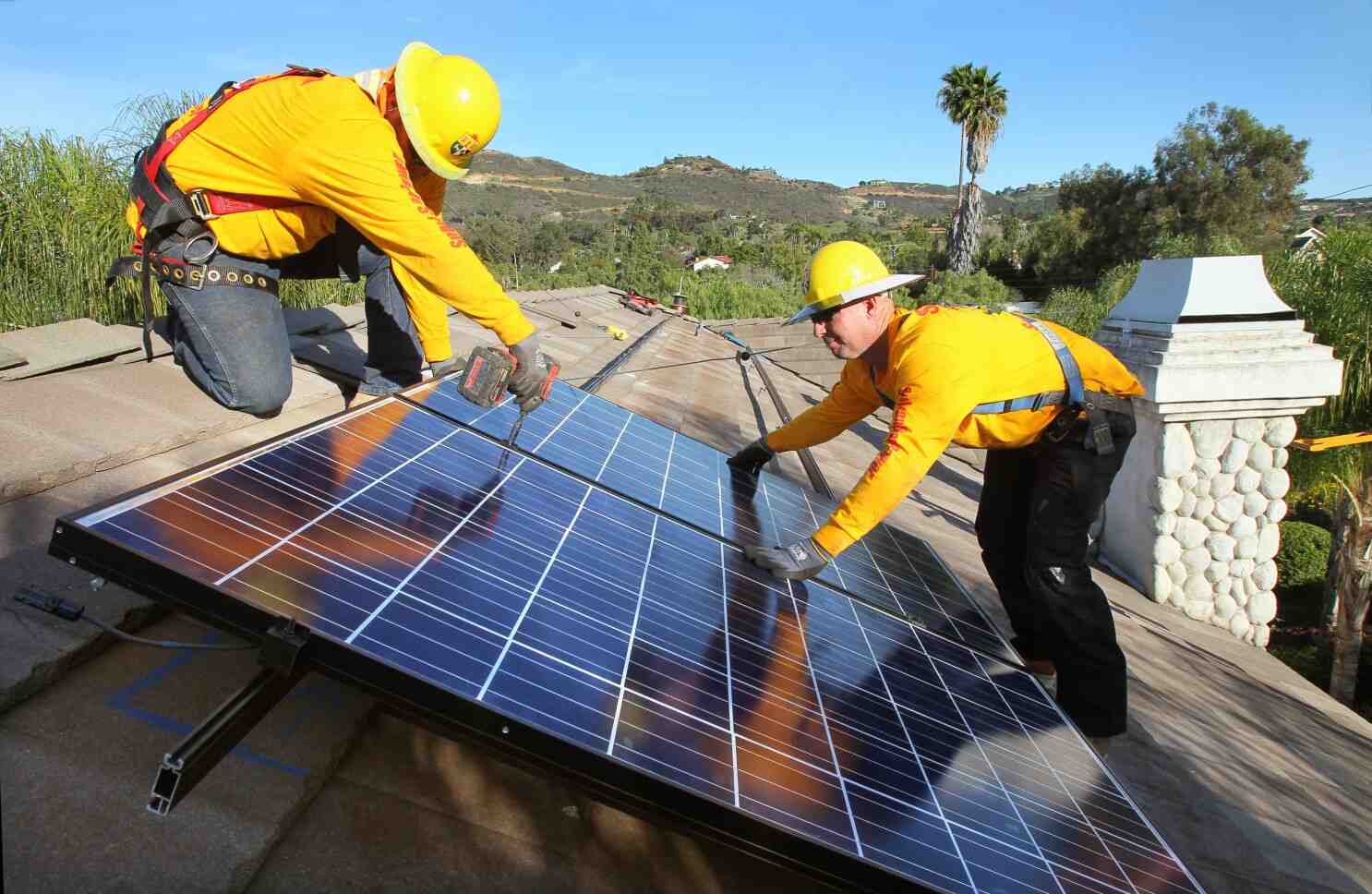 How much does solar Sdge pay back?