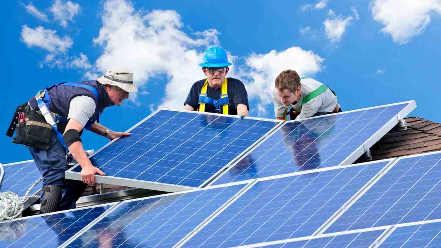 How do I choose a solar service provider?