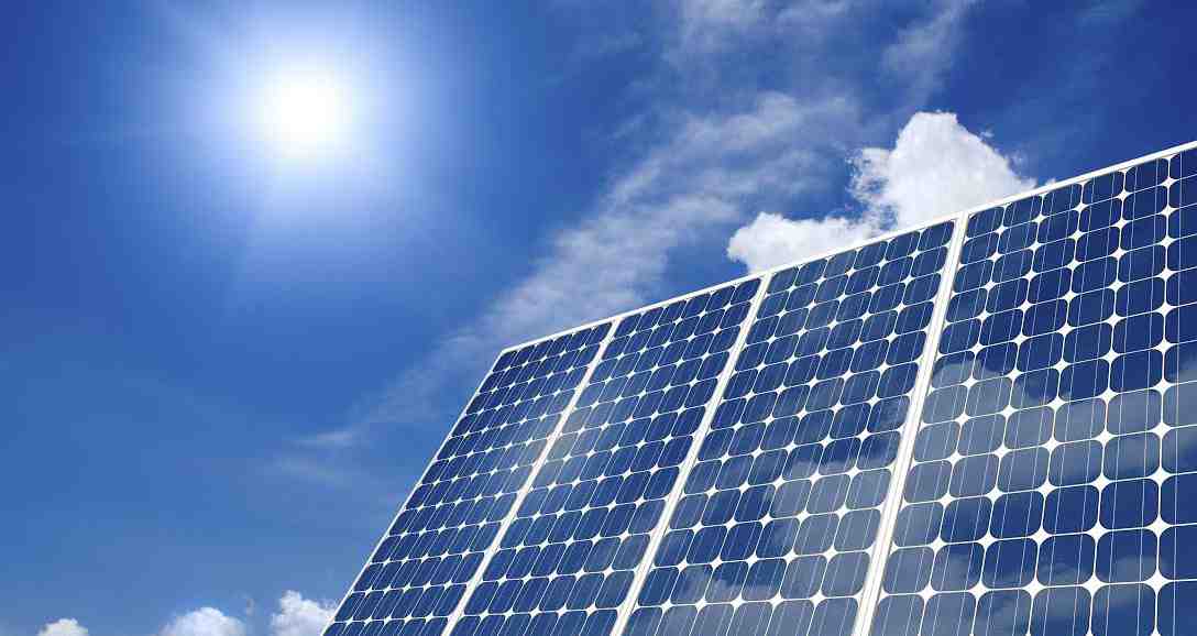 What are the negatives of solar energy?