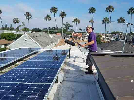 What is the cost of 5KW solar system in India?