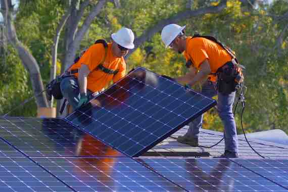 What is the solar tax credit for 2021?